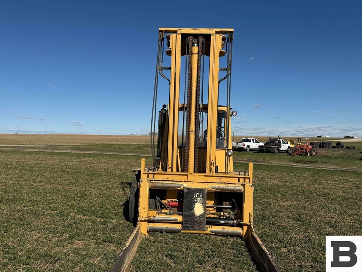 1979-caterpillar-v180b-image-8