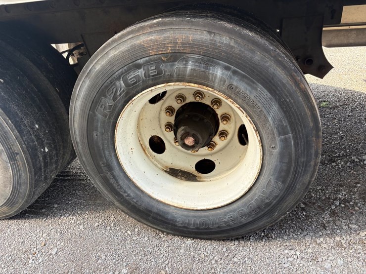 2002-utility-van-image-7