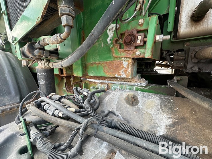 2018-john-deere-f4365-image-10