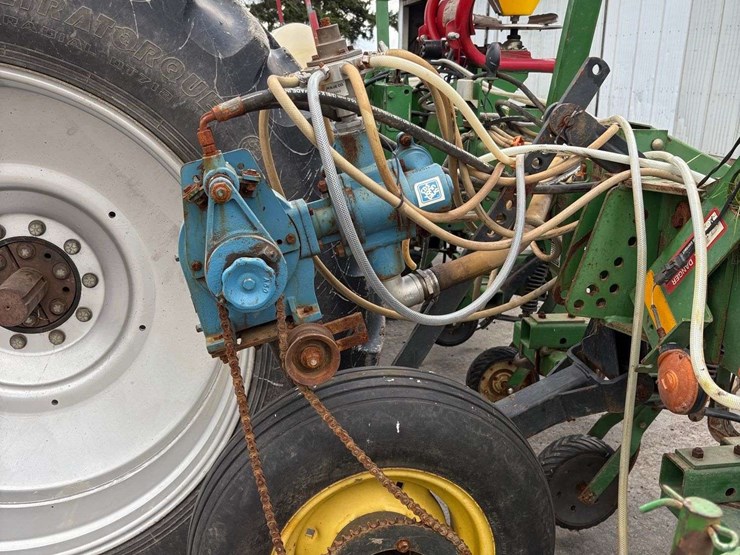 john-deere-856-image-2