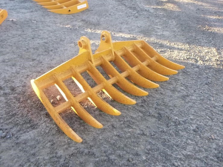 caterpillar-303-image-2