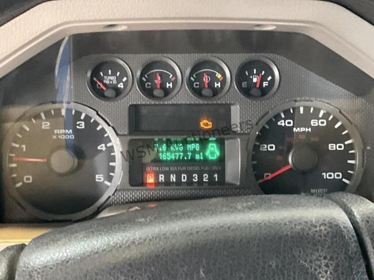 2010-ford-f550-image-17