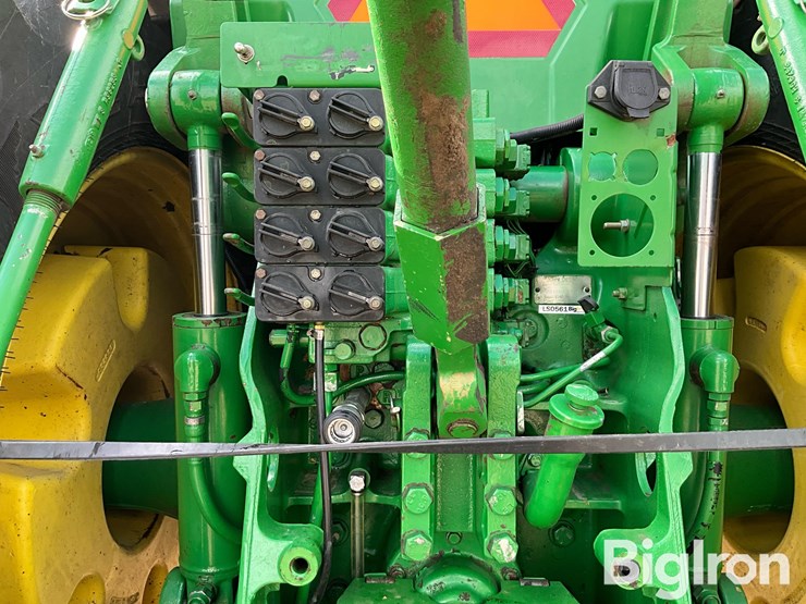 2001-john-deere-8110-image-16