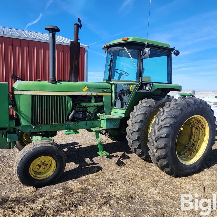 1974 JOHN DEERE 4430