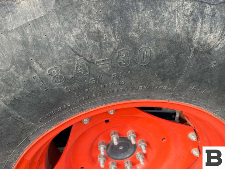 2016-kubota-m5-091-image-16