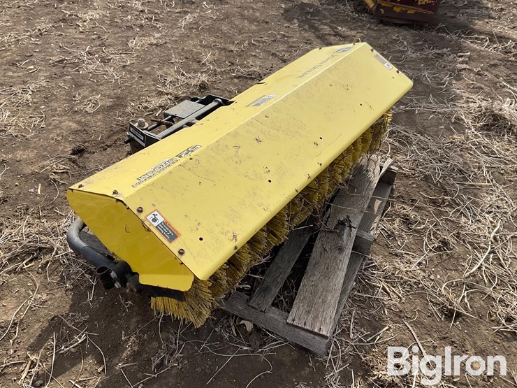 john-deere-52-image-3