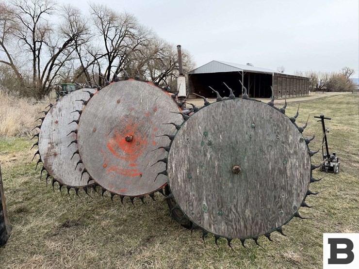 international-harvester-h-tractor-image-5