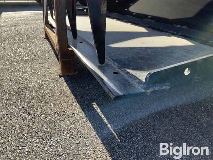 2025-massey-ferguson-730-image-16