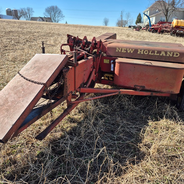 NEW HOLLAND 268
