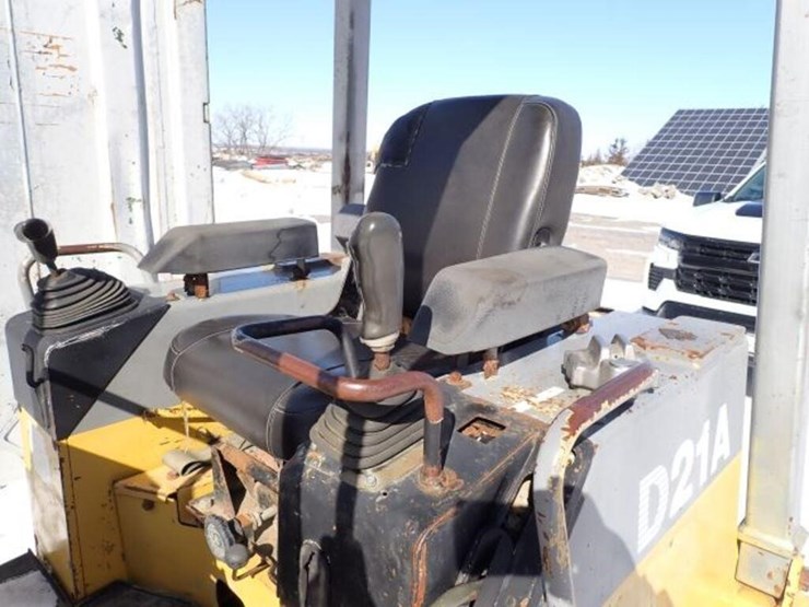 1998-komatsu-d21a-image-4