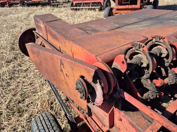 new-holland-268-image-18