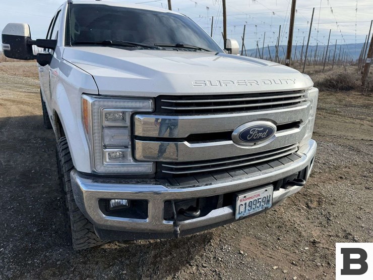 2018-ford-f350-image-8