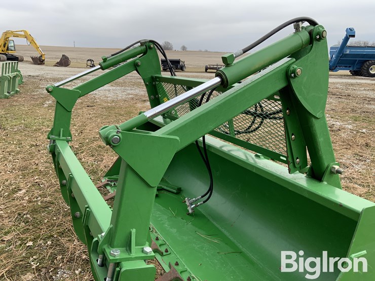 john-deere-8-image-20