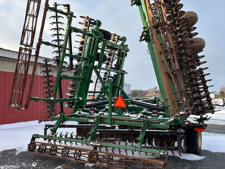 great-plains-3000tm-image-4