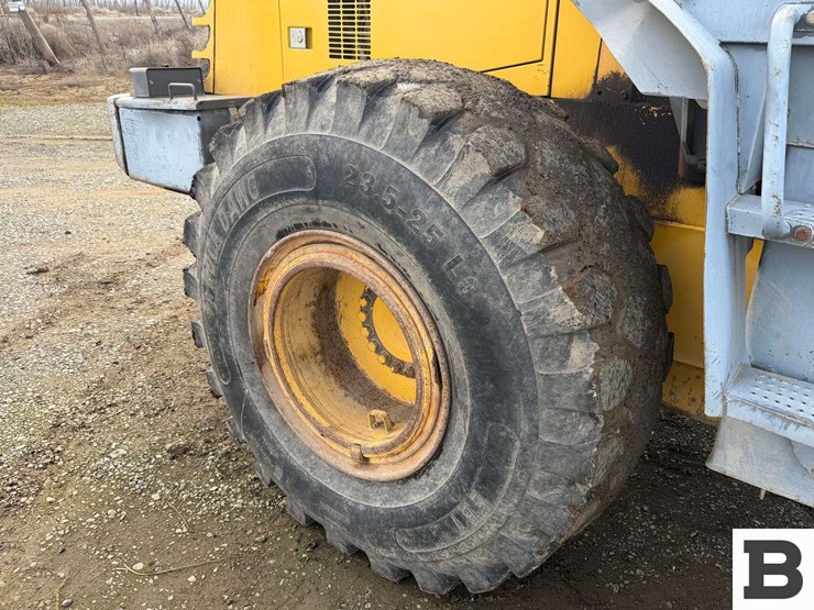 2001-komatsu-wa380-3-image-72