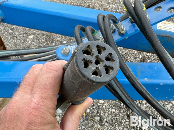 2012-landoll-7431-26-image-13