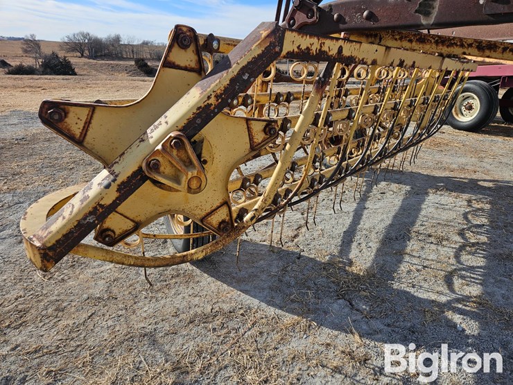 new-holland-56-image-11