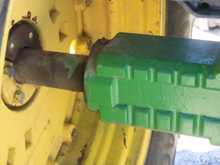 john-deere-4440-image-40