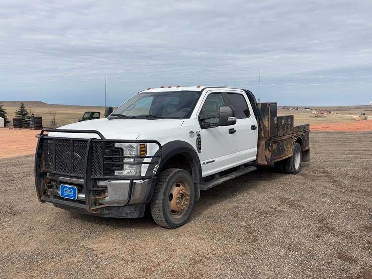 2018-ford-f550-image-1