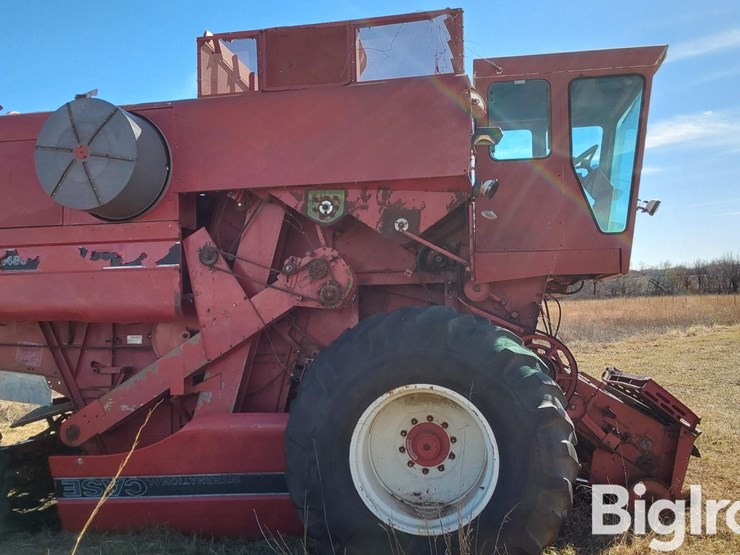 1985-case-ih-1480-image-4