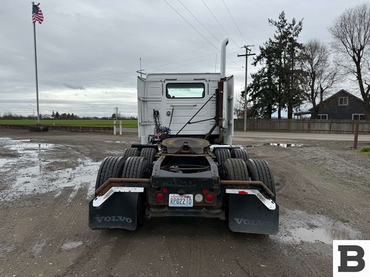 2001-volvo-vnl-tractor-truck---albany,-or-image-4