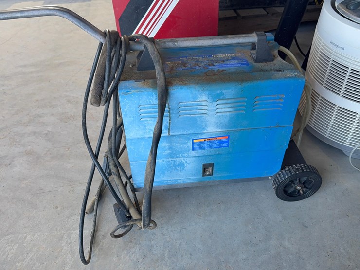 dual-mig-151-welder-image-2