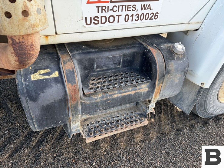 1998-international-4900-image-31