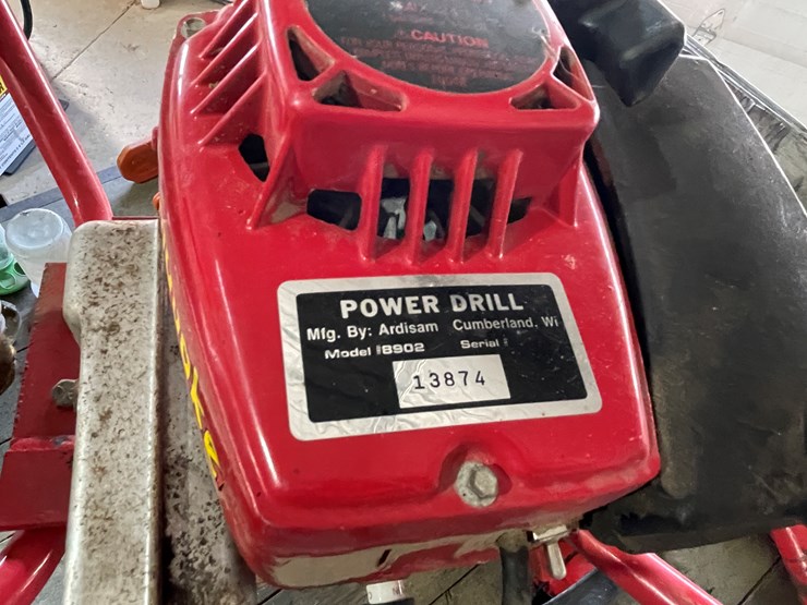 #7205-•-earthquake-hole-auger-image-15