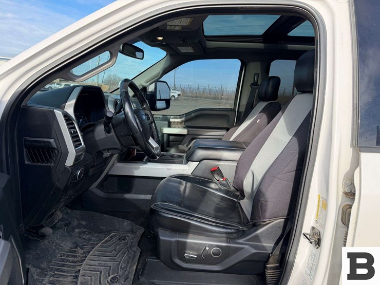 2018-ford-f350-image-26