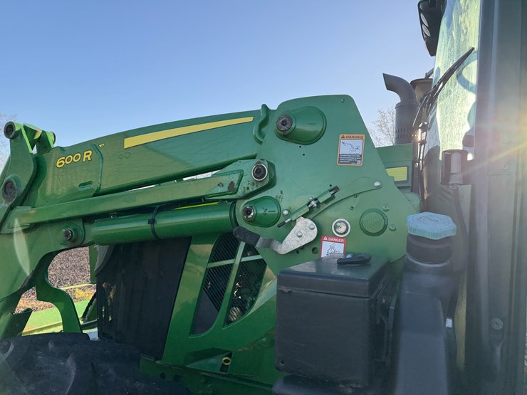 2017-john-deere-6120m-image-25