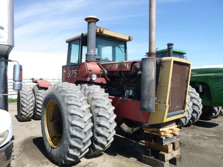 1982-versatile-875-image-2