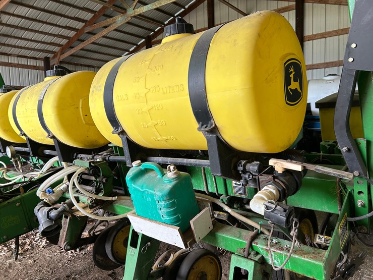 john-deere-1750-image-4