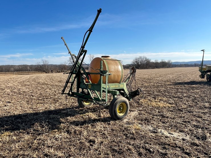 john-deere-520-image-5