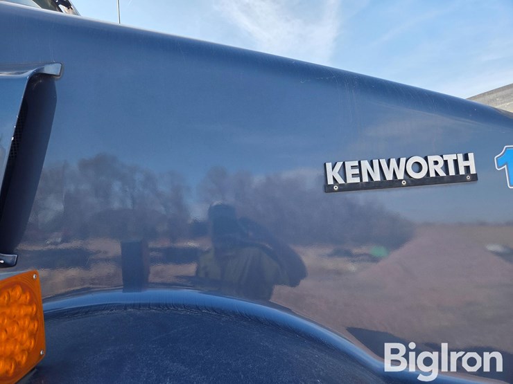 2002-kenworth-t800-image-17