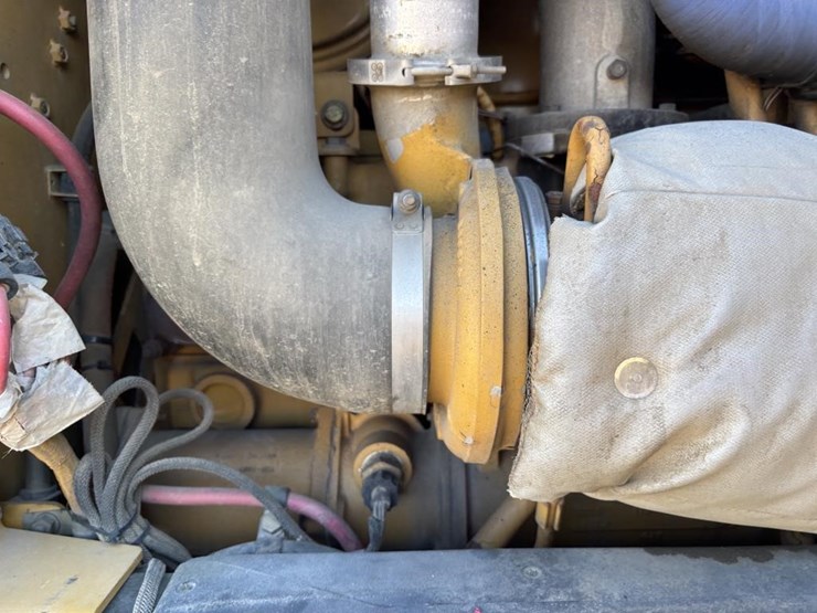 caterpillar-143h-image-70