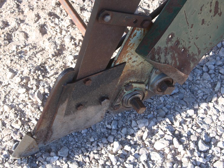 #1018-•-lockwood-model-l6700-885-bean-harvester-image-12