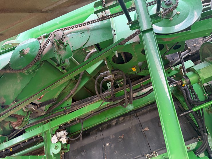 2009-john-deere-9670-sts-image-43