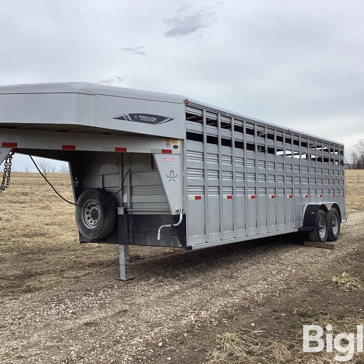 2016 TITAN TRAILER