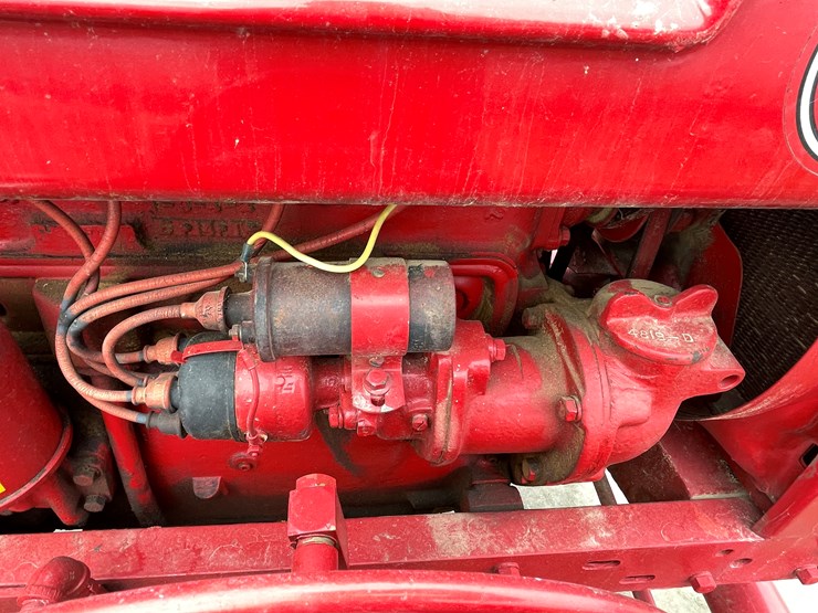 #3206-•-farmall-h-tractor-image-22