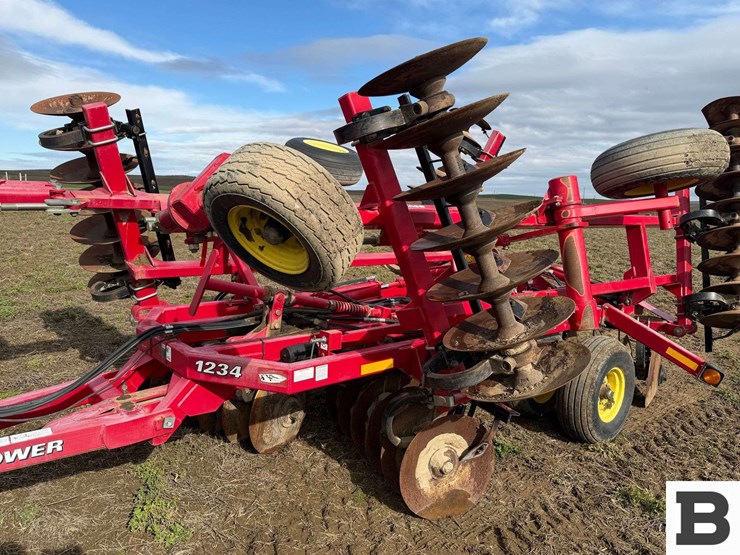 2010-sunflower-1234-18-image-16