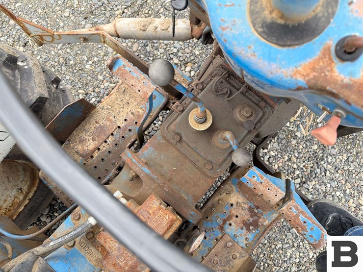 1983-ford-4610-image-44