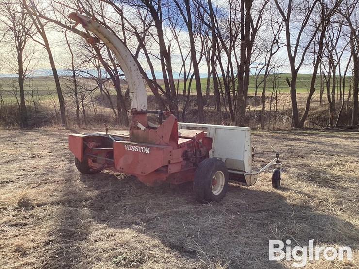 hesston-7160-image-5