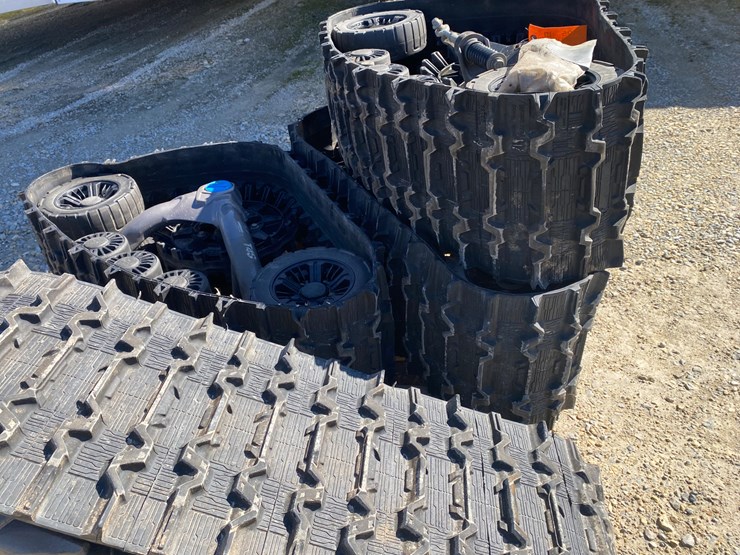 john-deere-gator-image-7