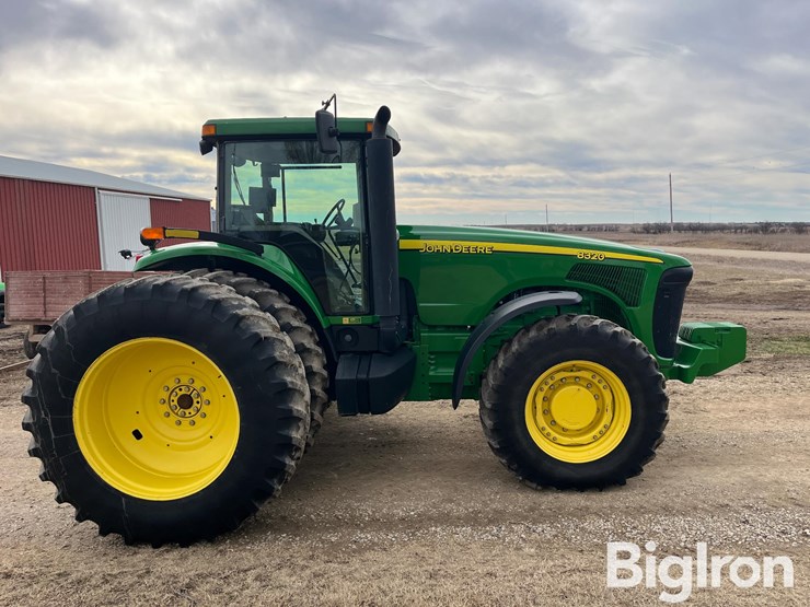 2005-john-deere-8320-image-4