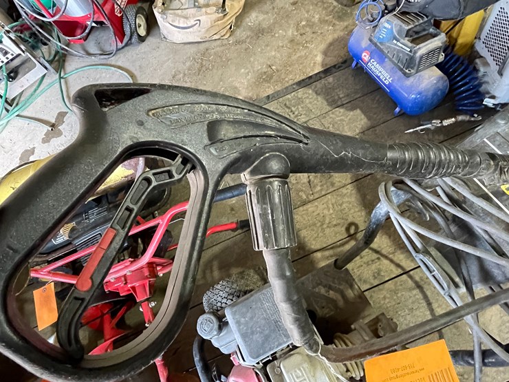 #7207-•-honda-gc-190-pressure-washer-image-15