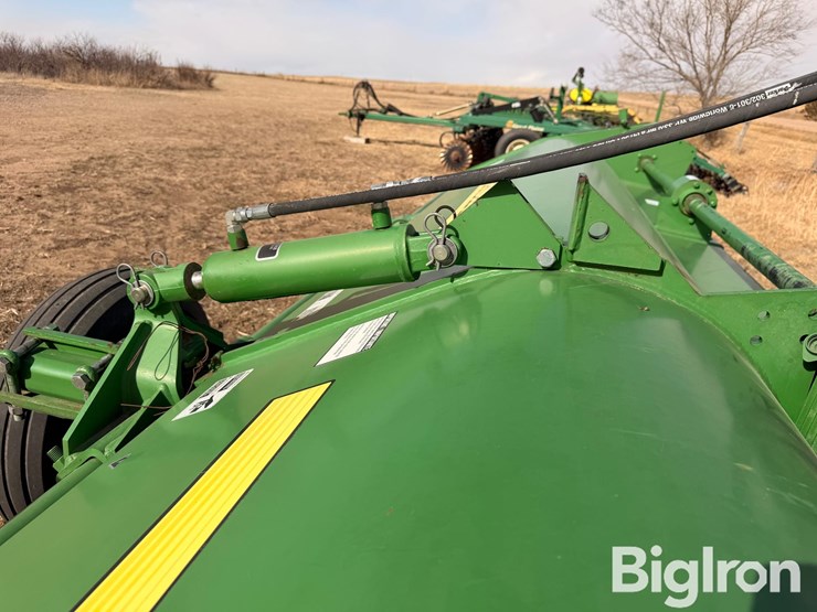 2013-john-deere-520-image-16