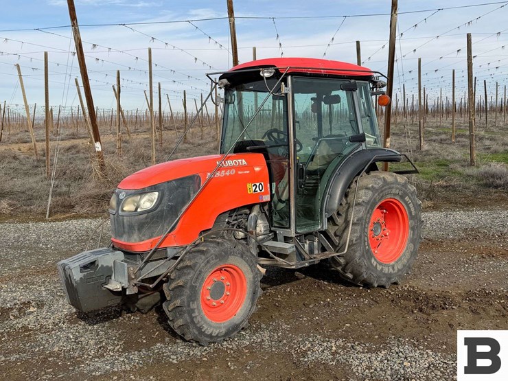 2014-kubota-m8540hd-image-1
