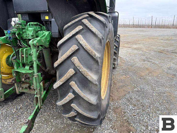 2017-john-deere-6130m-image-31