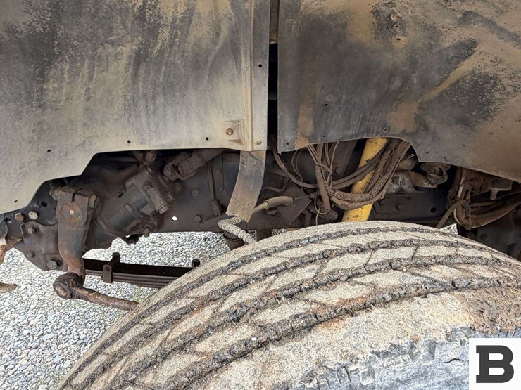 1990-ford-f700-image-12