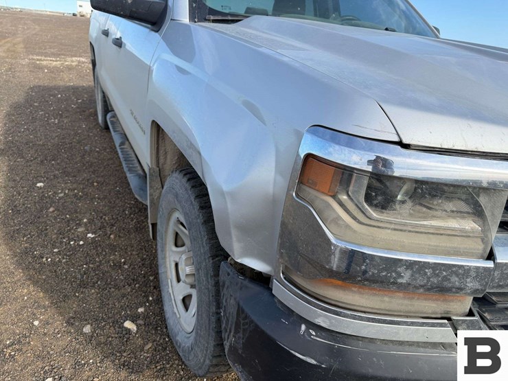 2018-chevrolet-silverado-1500-image-10
